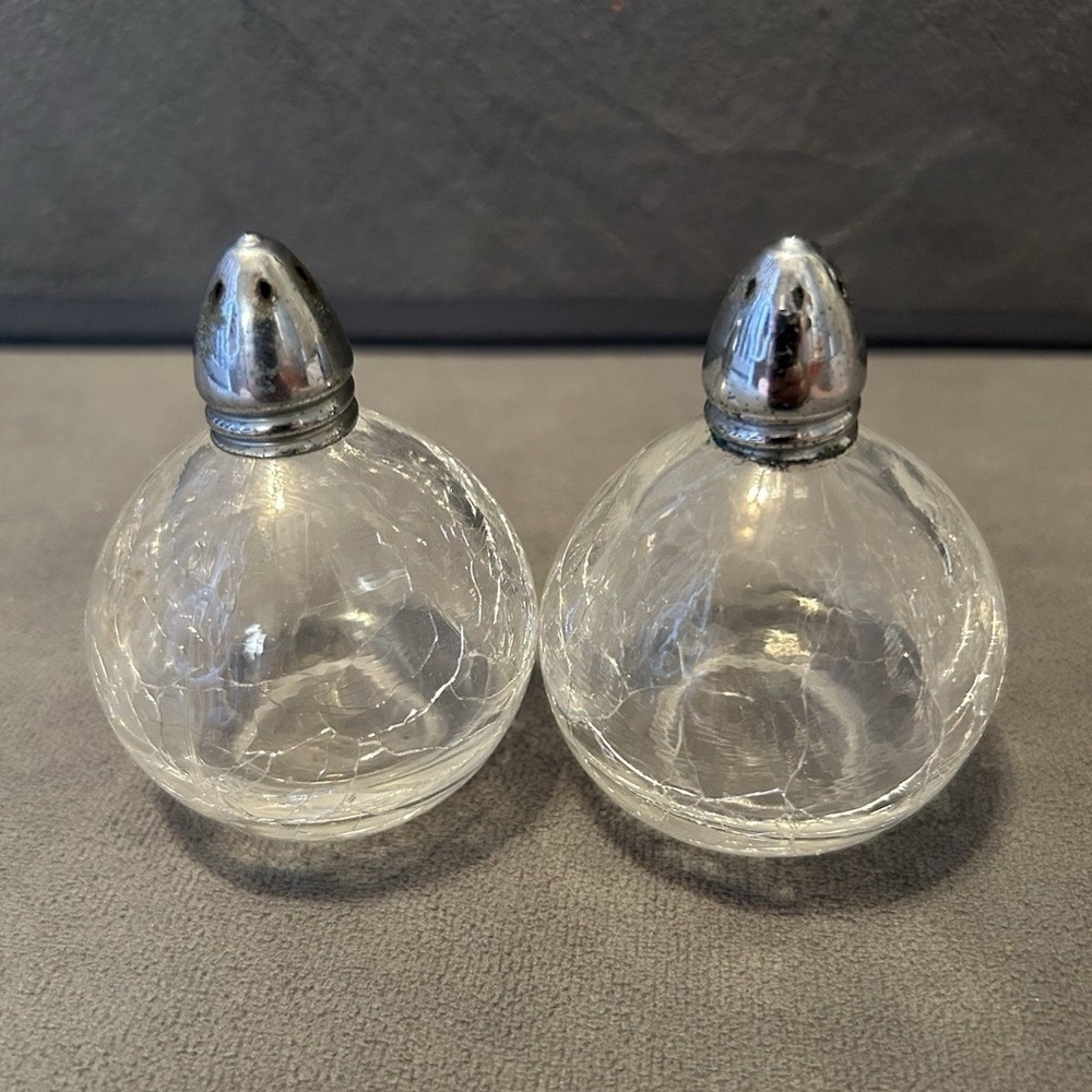 Vintage Crackle Glass Salt Pepper Shakers Clear Round Chrome Tops MCM Set